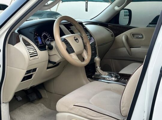 Nissan patrol 2014 SE Gcc in good condition