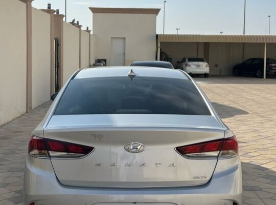 Hyundai Sonata sport 2018 USA imported