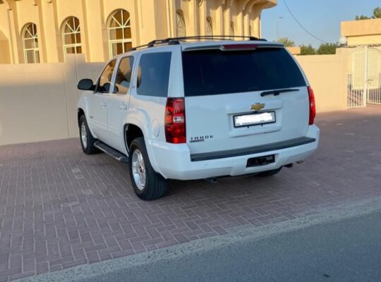 Chevrolet Tahoe Z71 2013 Gcc for sale