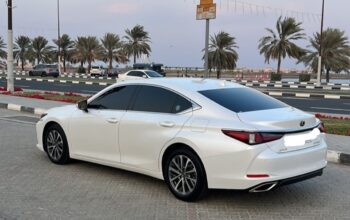 Lexus ES350 Premier 2023 Gcc full option