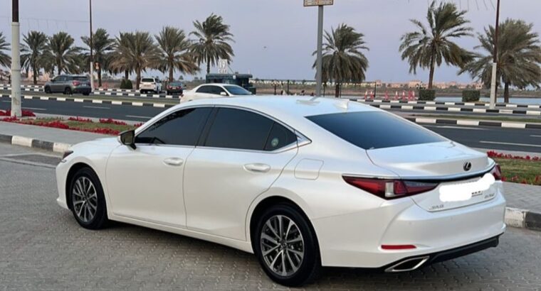 Lexus ES350 Premier 2023 Gcc full option