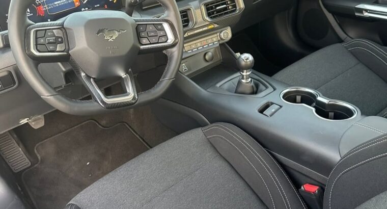 Ford Mustang GT full option 5.0L USA imported 2024