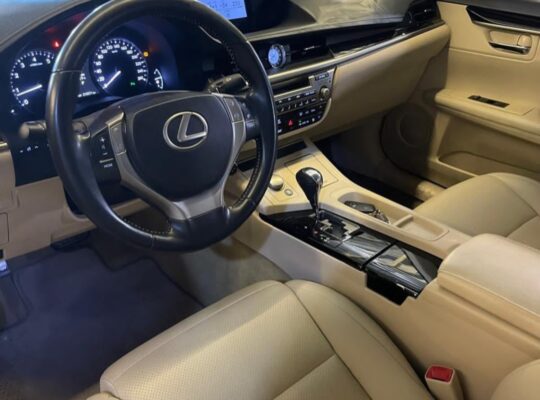 Lexus Es250 Gcc 2013 for sale