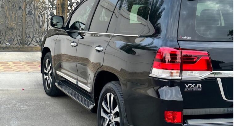 Toyota Land cruiser 2018 VXR full option Gcc