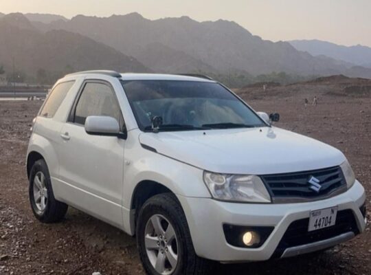 Suzuki Vitara coupe 2014 Gcc for sale