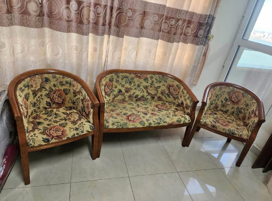Sofa set in good condition for sale