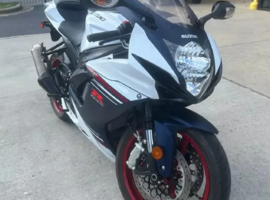 Suzuki GSXR 2019 in perfect condition for sale