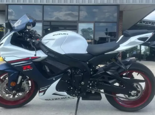 Suzuki GSXR 2019 in perfect condition for sale