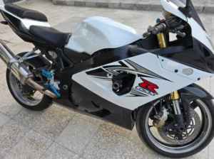 Suzuki gsxr 600 2005 in excellent condition for sa