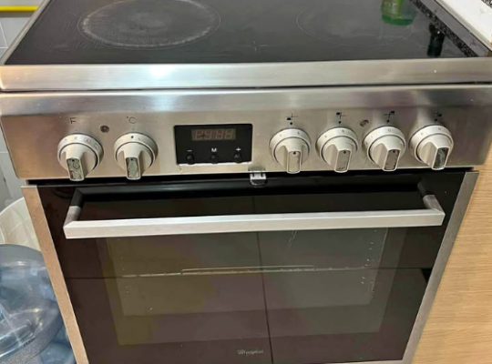 Whirlpool electric cooker oven for sale