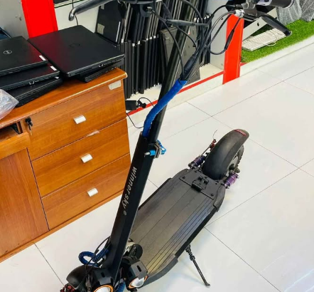 E 10 Pro Scooter For Sale