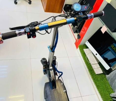 E 10 Pro Scooter For Sale