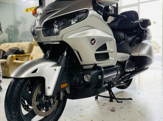 Honda Gold Wing Black Edition 2016 Imported for sa