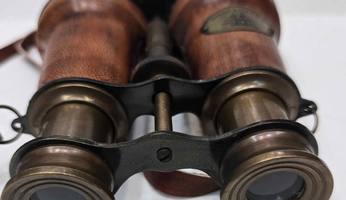 RARE VINTAGE BINOCULAR WITH 1 KM RANGE FOR SALE