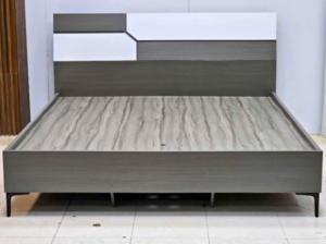 Bedroom Set King size bed For Sale