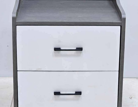 Bedroom Set King size bed For Sale