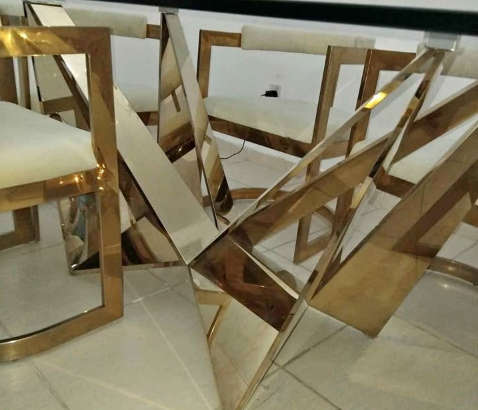 Dining table with 6 chairs for sale