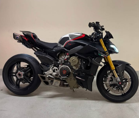 Ducati Streetfighter V4 SP 2022 GCC For Sale