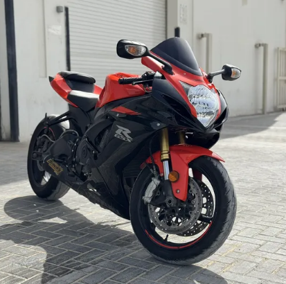 Suzuki GSXR750, 2022 in perfect condition for sal