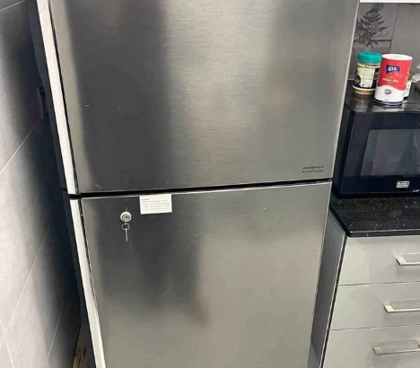 Hitachi 500 liter’s fridge 70 cm WIDE For Sale