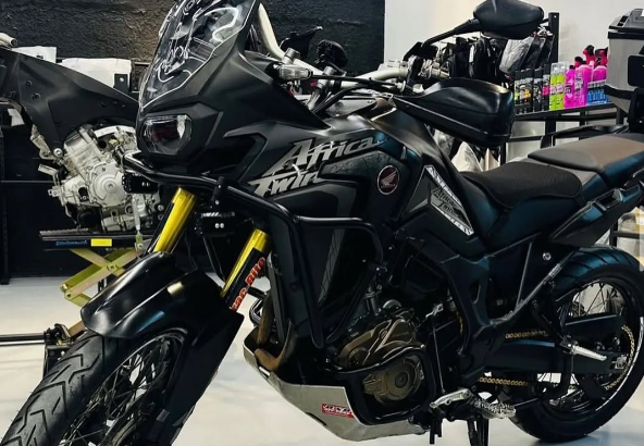 Honda African Twin 2016 in excellent condition fo