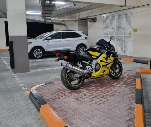 Honda CBR600F4i, 2007 in excellent condition for s