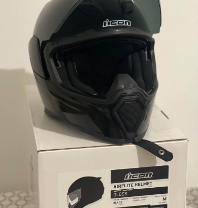 IFON FULL FACE HELMET GLOSSY BLACK FOR SALE