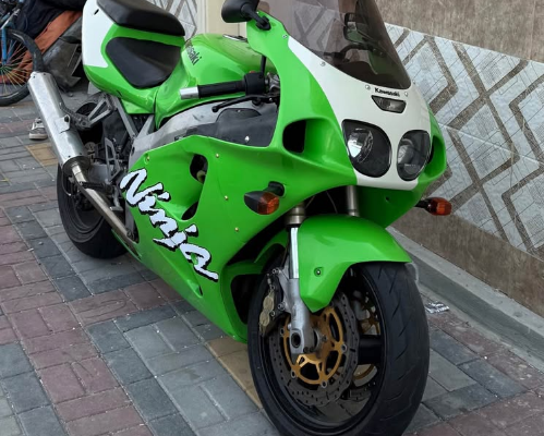 Kawasaki ninja ZX7R 2003 imported for sale