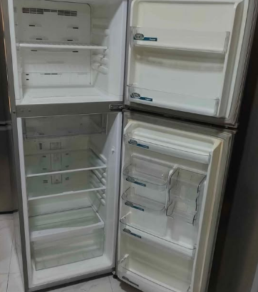 Lg Medium Size Fridge For Sale