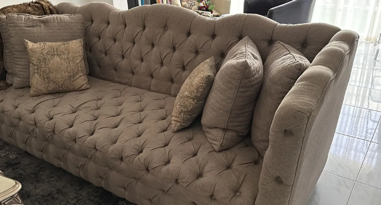 2 Sofas and 2 chairs in very good condition for sa