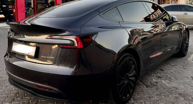 Tesla model 3 long range 2024 Gcc for sale