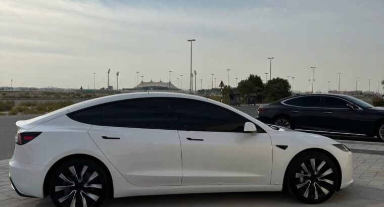 Tesla Model 3 long range 2024 Gcc for sale