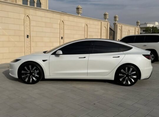 Tesla Model 3 long range 2024 Gcc for sale