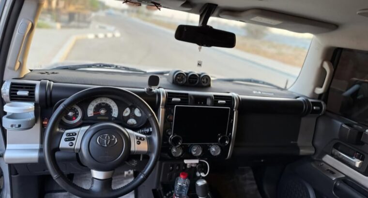 Toyota Fj Cruiser 2014 Gcc full option