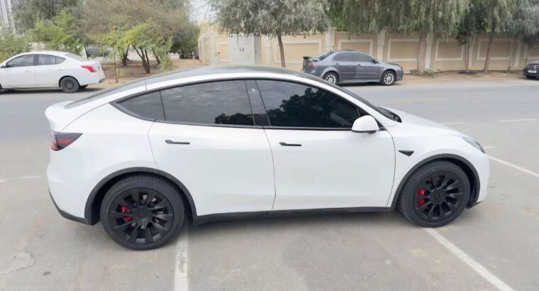 Tesla model Y Long range 2022 Gcc