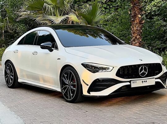 Mercedes CLA35 AMG full option 2023