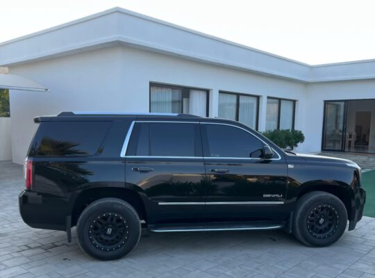 Gmc Youkon Denali 2017 in good condition