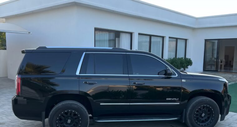 Gmc Youkon Denali 2017 in good condition