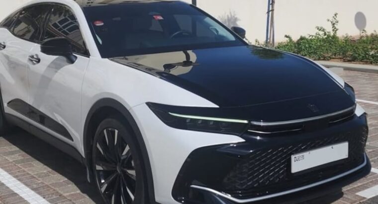 Toyota Crown platinum 2023 Full option Gcc