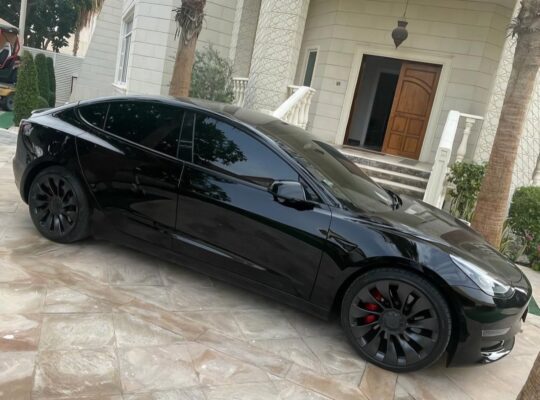 Tesla Model 3 performance 2021 Gcc for sale