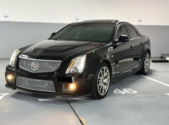 Cadillac CTv 2013 Gcc full option for sale