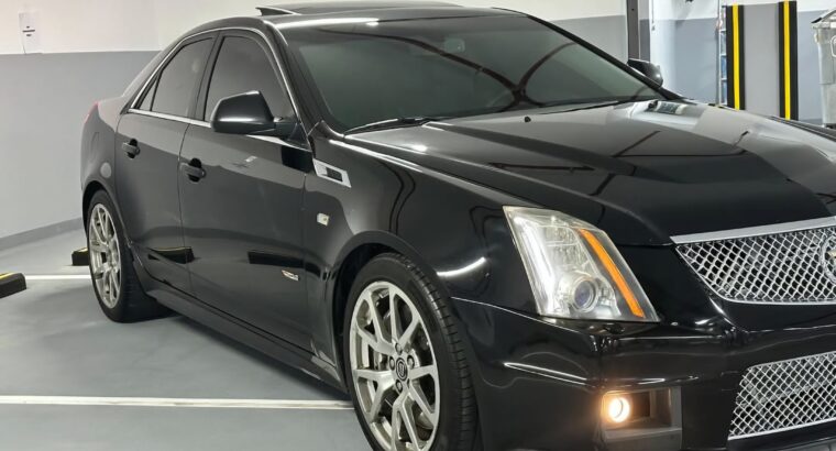 Cadillac CTv 2013 Gcc full option for sale