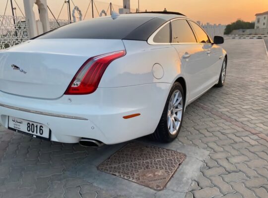 Jaguar XJL 2.0L Gcc 2013 for sale