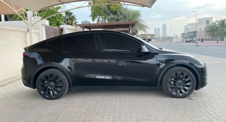 Tesla model Y Long range 2023 Gcc for sale