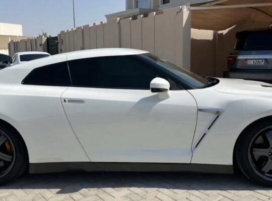 Nissan GTR 2016 Gcc fully loaded