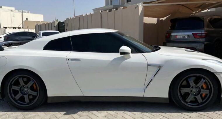 Nissan GTR 2016 Gcc fully loaded