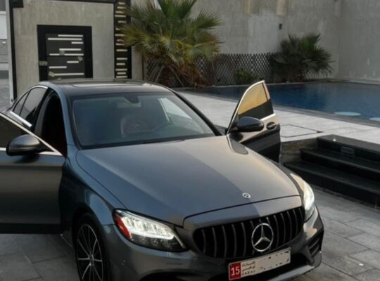 Mercedes C300 full option 2019 Gcc for sale