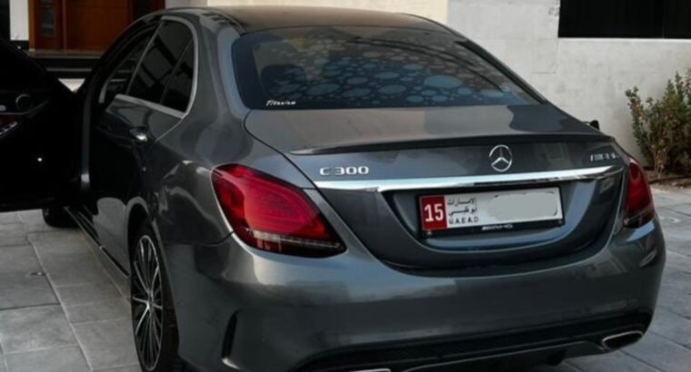 Mercedes C300 full option 2019 Gcc for sale