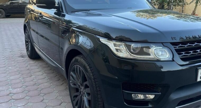 Range Rover sport HSE Dynamic 2017 Gcc for sale