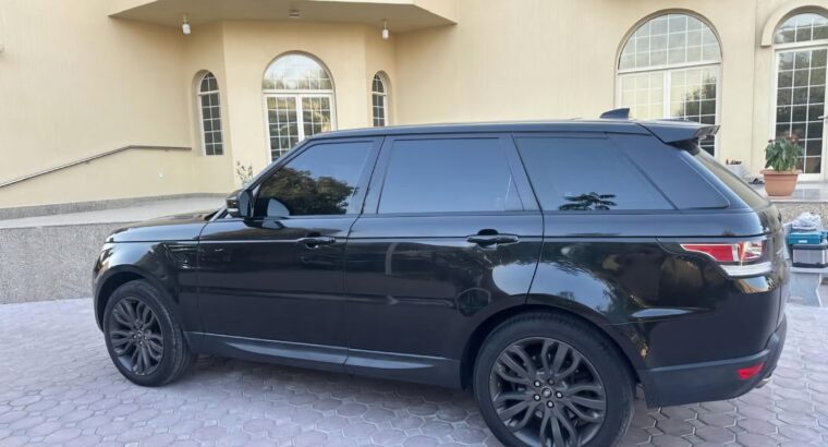 Range Rover sport HSE Dynamic 2017 Gcc for sale